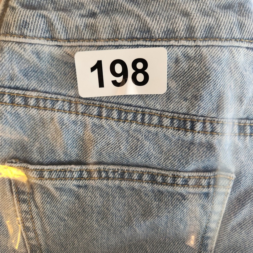 Pacsun Mom Shorts Distressed Frayed Hem Light Wash‎ Denim Shorts Size 25 - Picture 9 of 9
